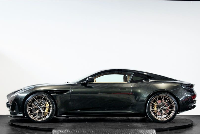 Aston Martin Db12 The Supercar Rooms (6)