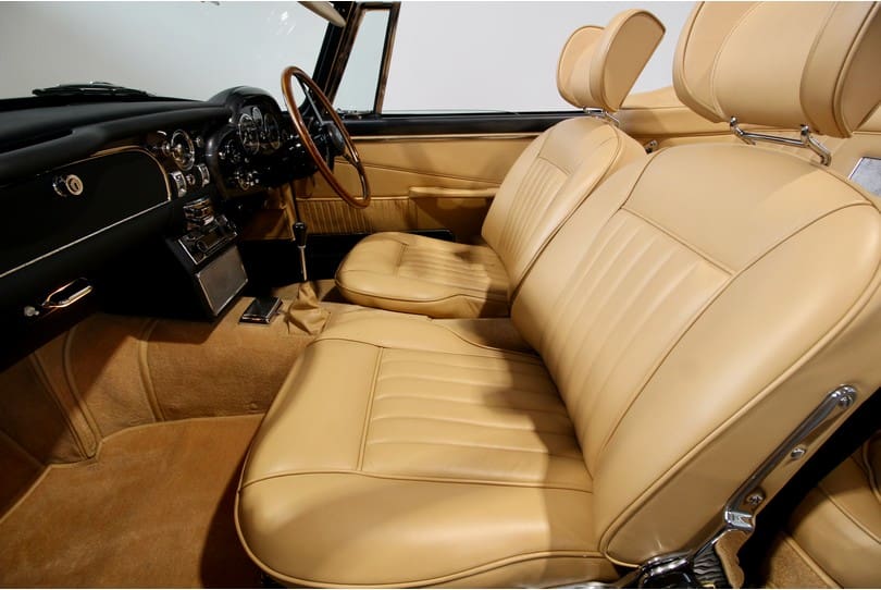 Aston Martin Db5 Convertible The Supercar Rooms (14)