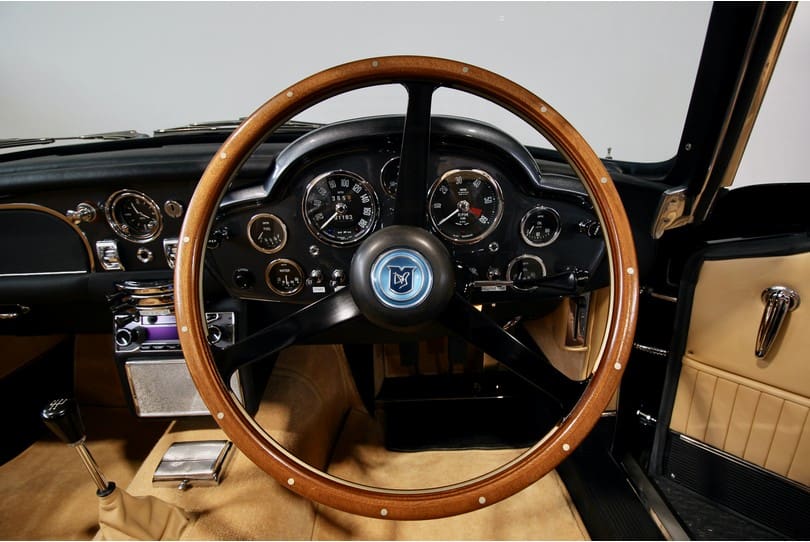 Aston Martin Db5 Convertible The Supercar Rooms (16)