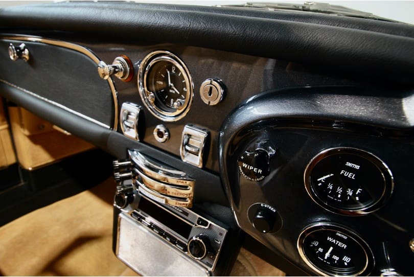 Aston Martin Db5 Convertible The Supercar Rooms (21)