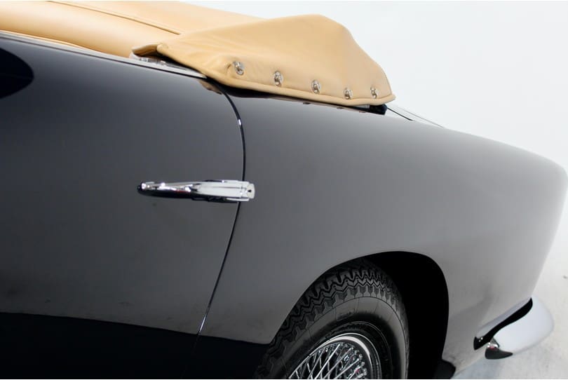 Aston Martin Db5 Convertible The Supercar Rooms (41)