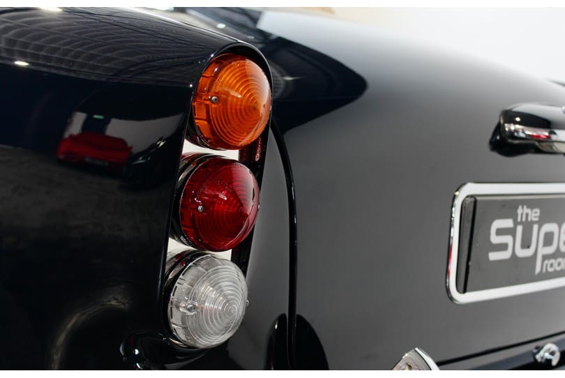 Aston Martin Db5 Convertible The Supercar Rooms (42)