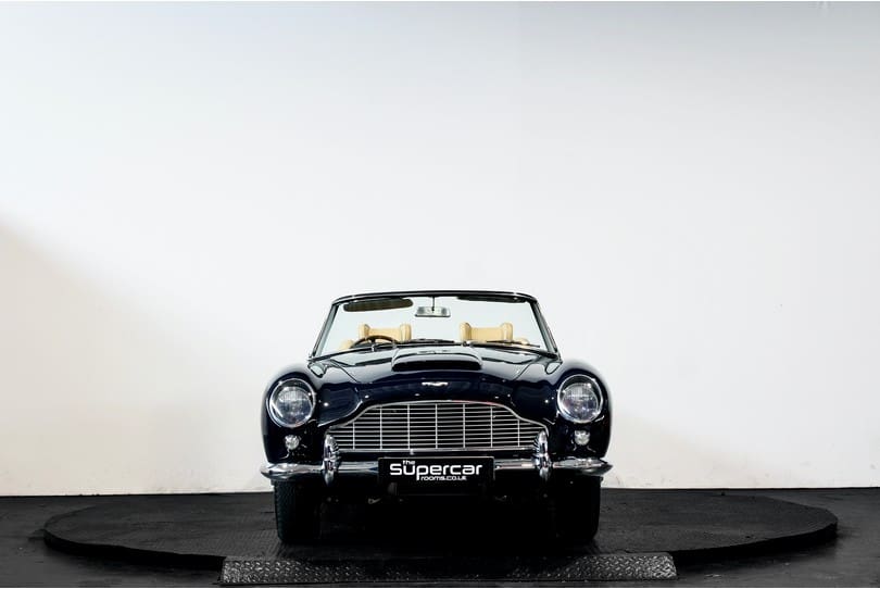 Aston Martin Db5 Convertible The Supercar Rooms (8)