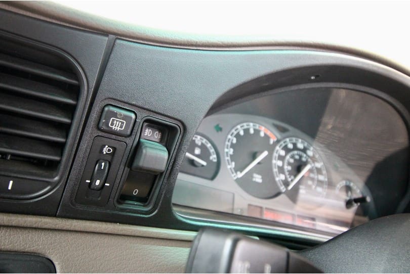 Bmw 850i The Supercar Rooms (19)