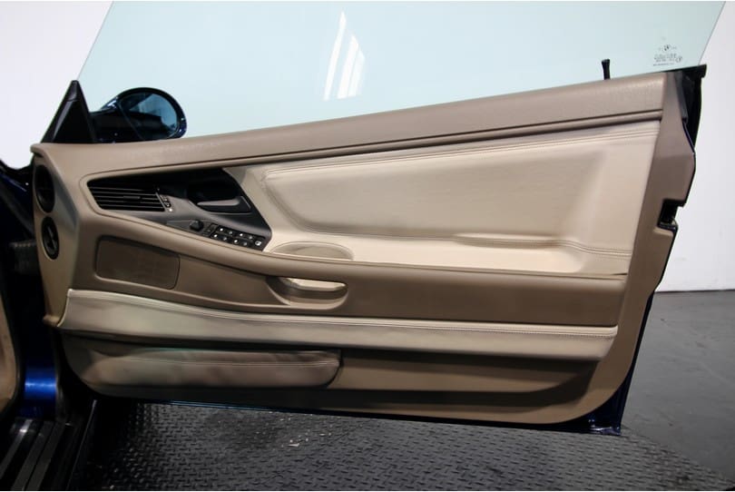 Bmw 850i The Supercar Rooms (22)