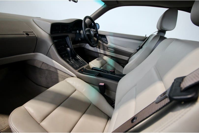 Bmw 850i The Supercar Rooms (24)