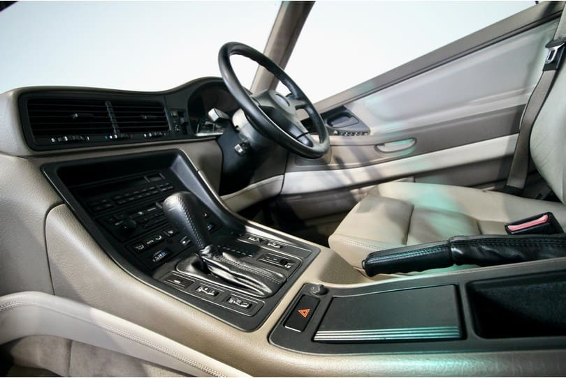 Bmw 850i The Supercar Rooms (25)