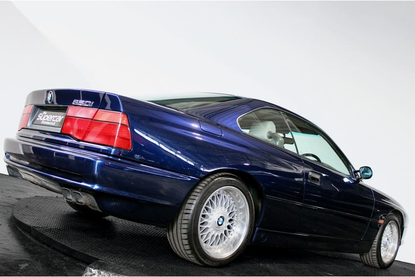 Bmw 850i The Supercar Rooms (47)