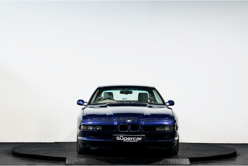Bmw 850i The Supercar Rooms (8)