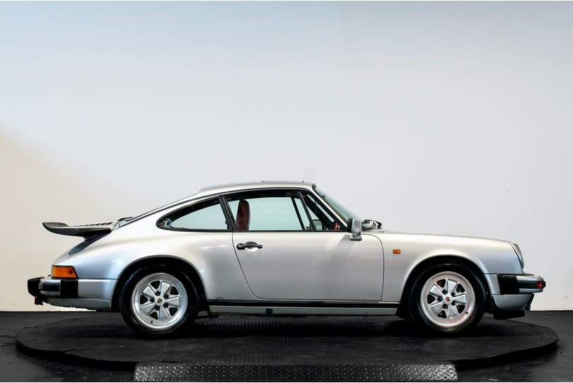 Porsche 911 The Supercar Rooms (2)