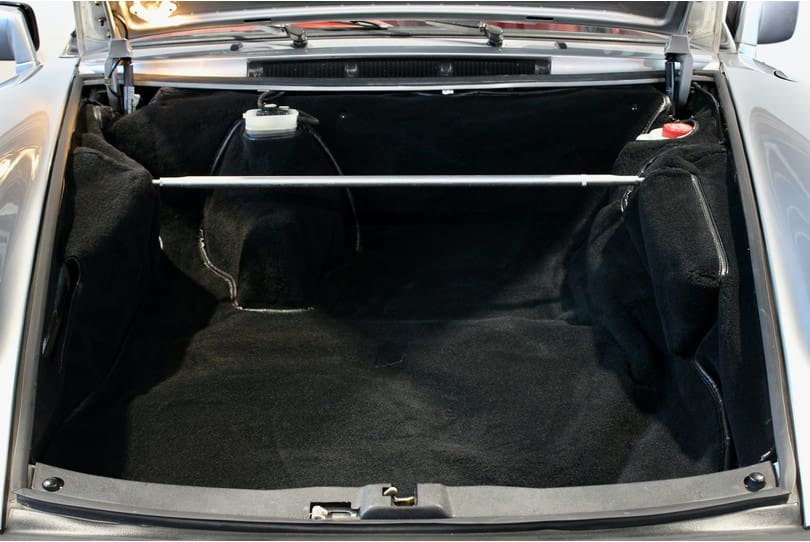 Porsche 911 The Supercar Rooms (25)