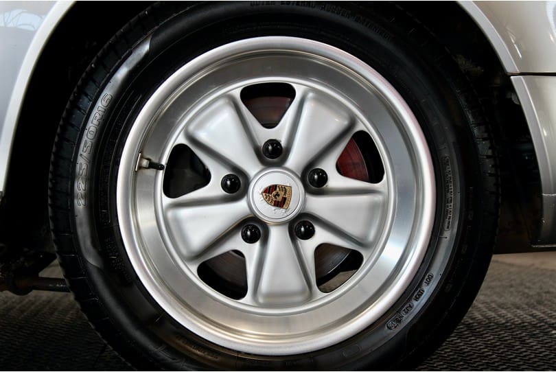 Porsche 911 The Supercar Rooms (27)