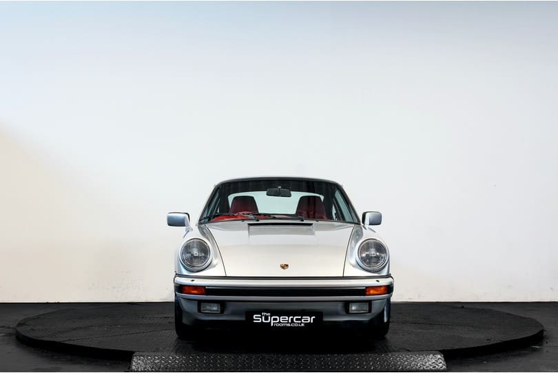 Porsche 911 The Supercar Rooms (8)