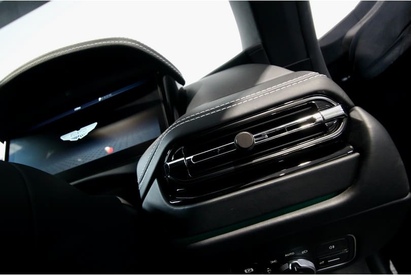 Aston Martin Db12 The Supercar Rooms (23)