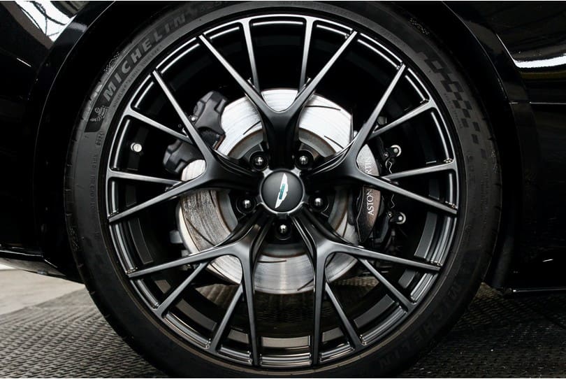 Aston Martin Db12 The Supercar Rooms (44)