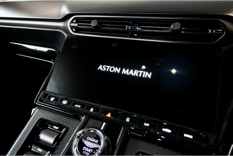 Aston Martin Vantage The Supercar Rooms (15)
