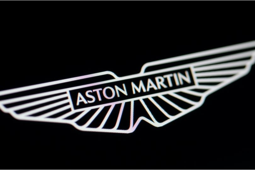 Aston Martin Vantage The Supercar Rooms (26)