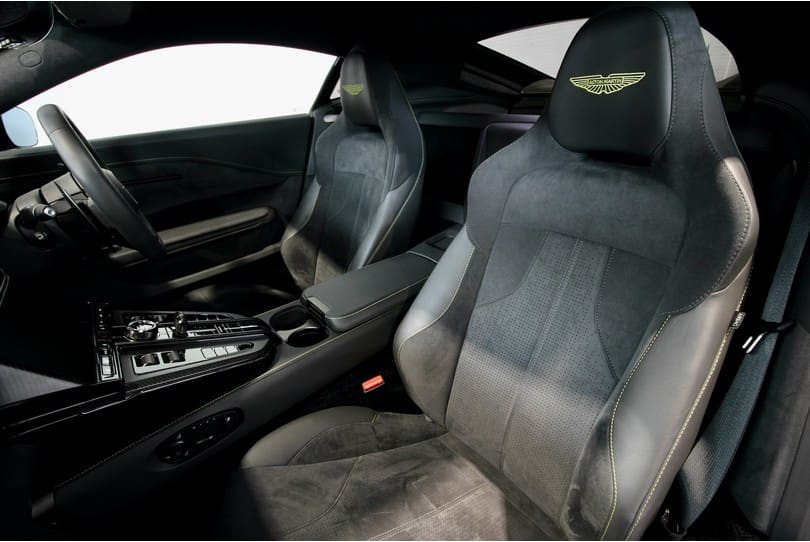 Aston Martin Vantage The Supercar Rooms (28)