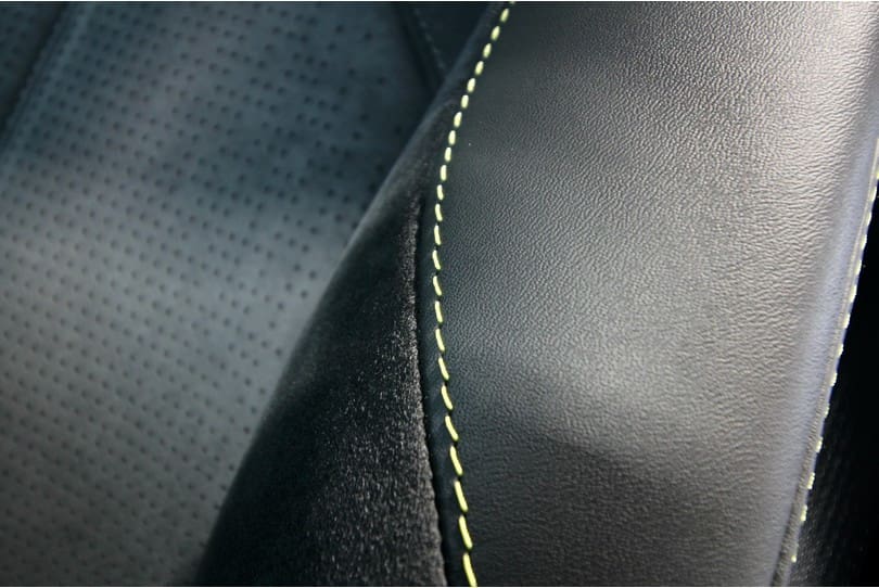 Aston Martin Vantage The Supercar Rooms (30)