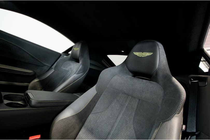 Aston Martin Vantage The Supercar Rooms (31)