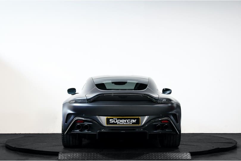 Aston Martin Vantage The Supercar Rooms (4)