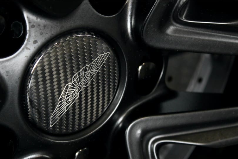 Aston Martin Vantage The Supercar Rooms (40)