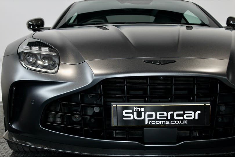 Aston Martin Vantage The Supercar Rooms (41)