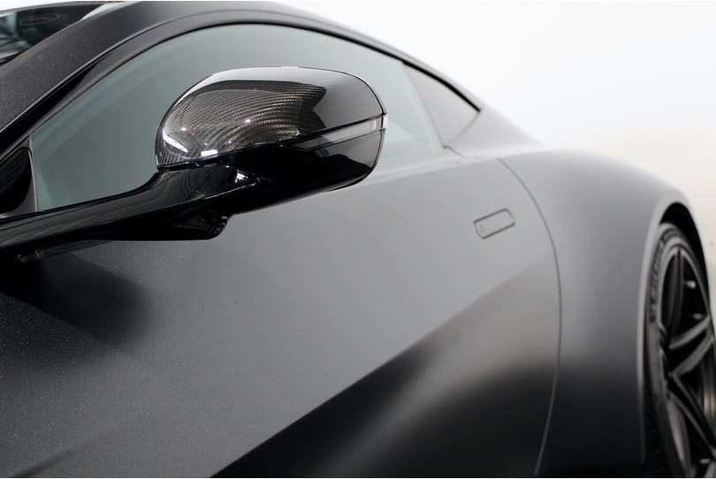 Aston Martin Vantage The Supercar Rooms (48)