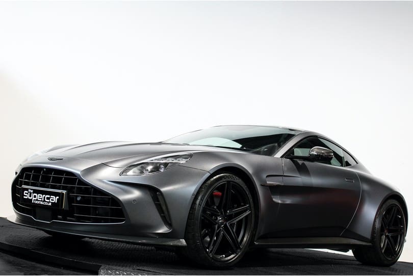 Aston Martin Vantage The Supercar Rooms (56)