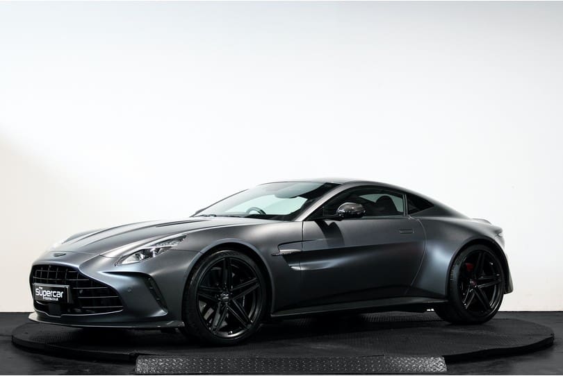 Aston Martin Vantage The Supercar Rooms (7)