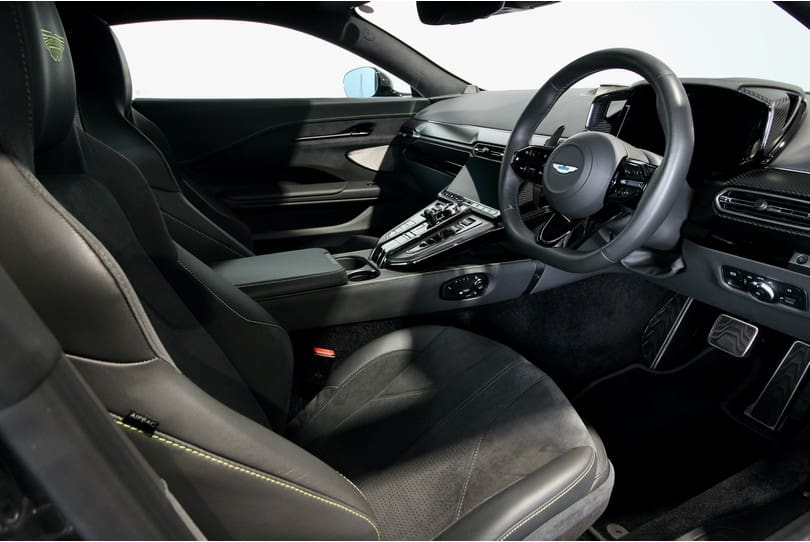 Aston Martin Vantage The Supercar Rooms (9)