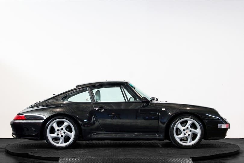 Porsche 993 Carrera S The Supercar Rooms (2)