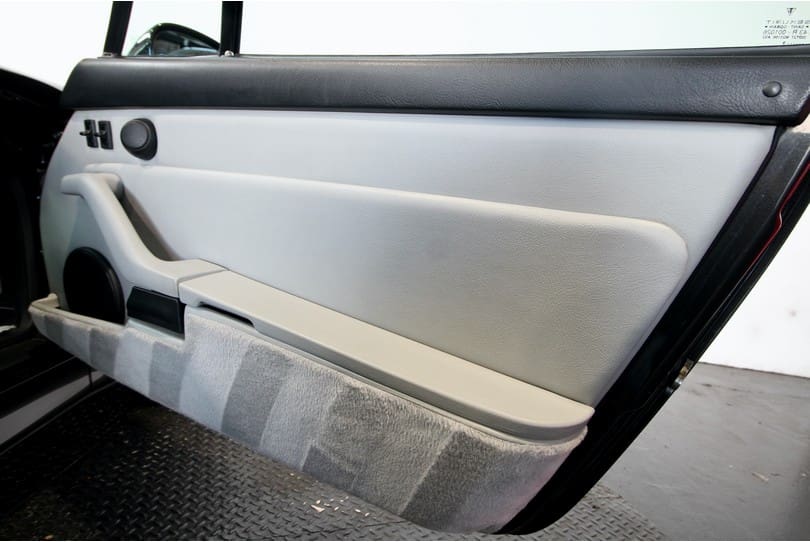 Porsche 993 Carrera S The Supercar Rooms (20)