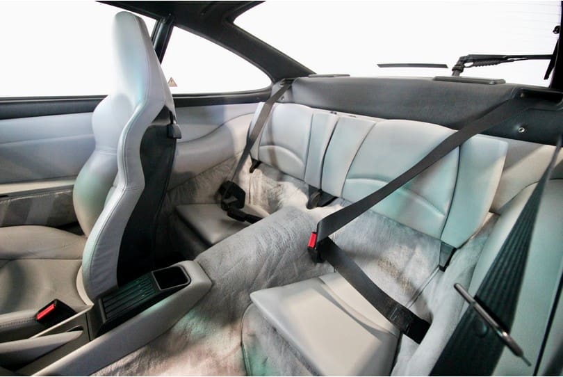 Porsche 993 Carrera S The Supercar Rooms (25)