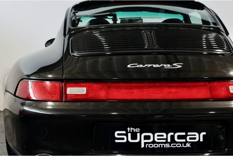 Porsche 993 Carrera S The Supercar Rooms (35)