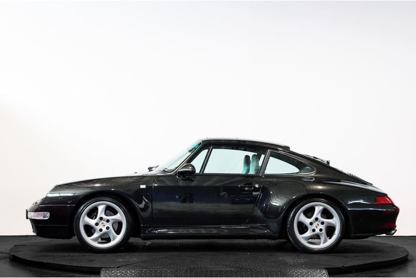 Porsche 993 Carrera S The Supercar Rooms (6)