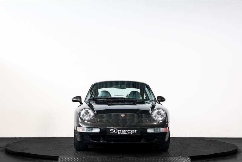 Porsche 993 Carrera S The Supercar Rooms (8)