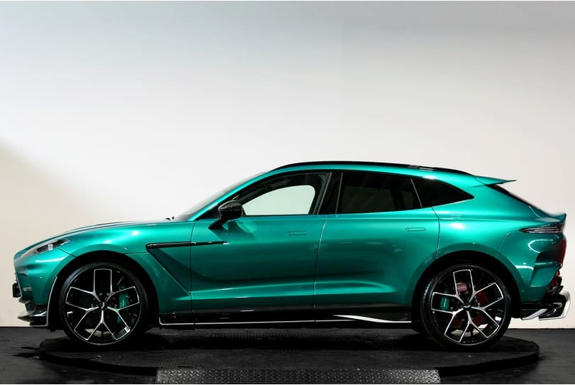 Aston Martin Dbx 707 Amr24 The Supercar Rooms (6)