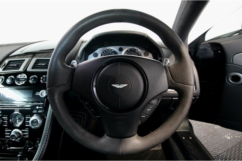 Aston Martin Vantage S The Supercar Rooms (13)