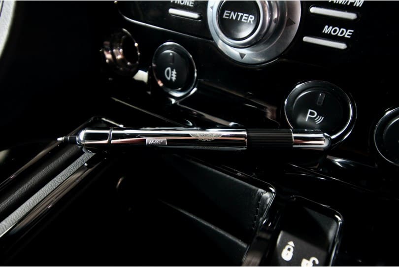 Aston Martin Vantage S The Supercar Rooms (19)