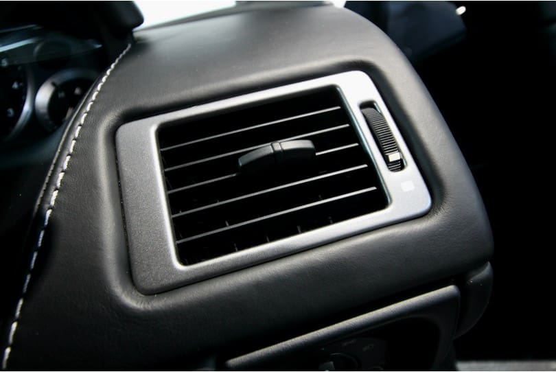 Aston Martin Vantage S The Supercar Rooms (20)