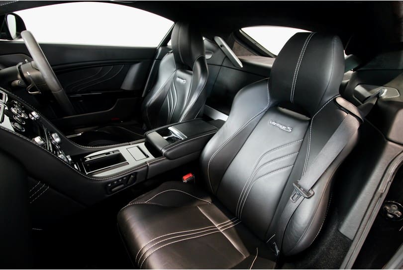 Aston Martin Vantage S The Supercar Rooms (28)