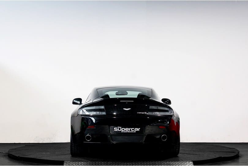 Aston Martin Vantage S The Supercar Rooms (4)