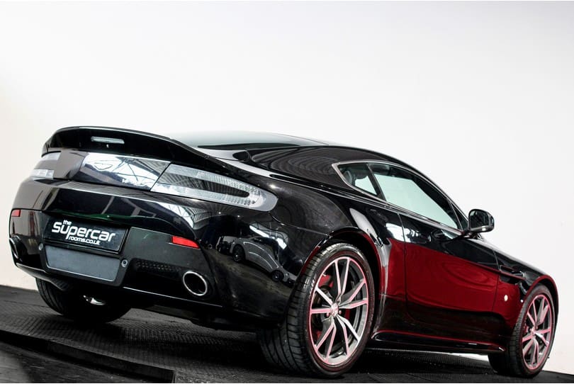 Aston Martin Vantage S The Supercar Rooms (57)