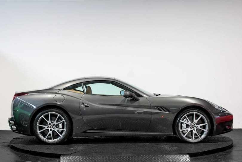 Ferrari California 30 The Supercar Rooms (10)