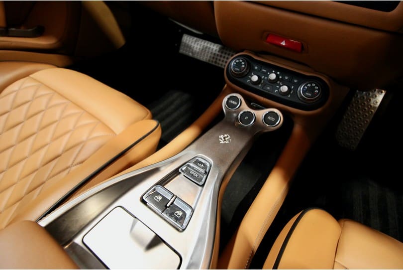 Ferrari California 30 The Supercar Rooms (16)