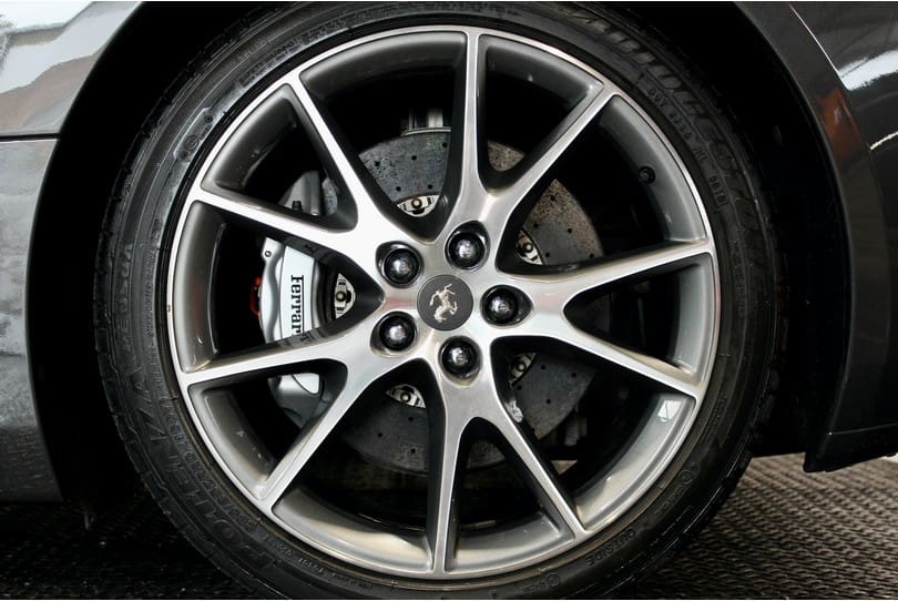 Ferrari California 30 The Supercar Rooms (35)