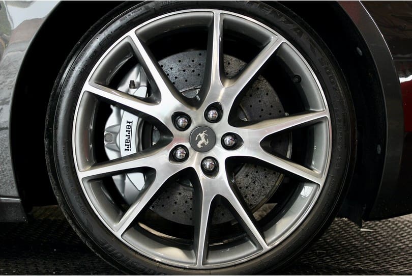 Ferrari California 30 The Supercar Rooms (38)