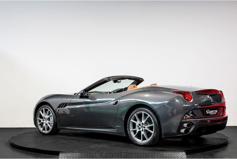 Ferrari California 30 The Supercar Rooms (5)