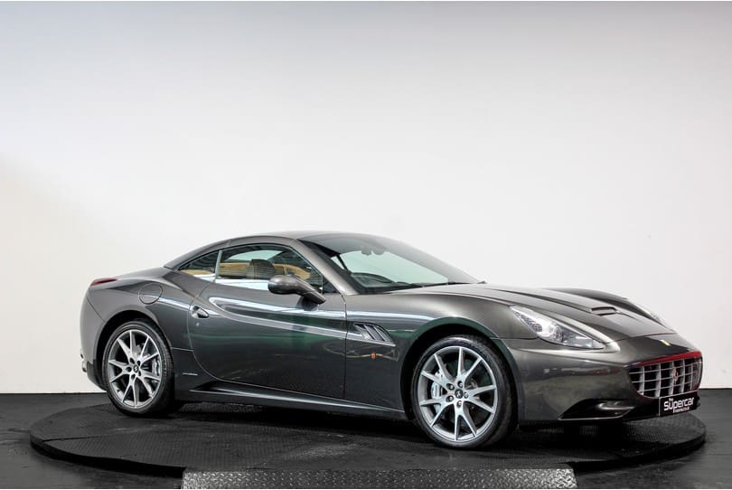 Ferrari California 30 The Supercar Rooms (9)